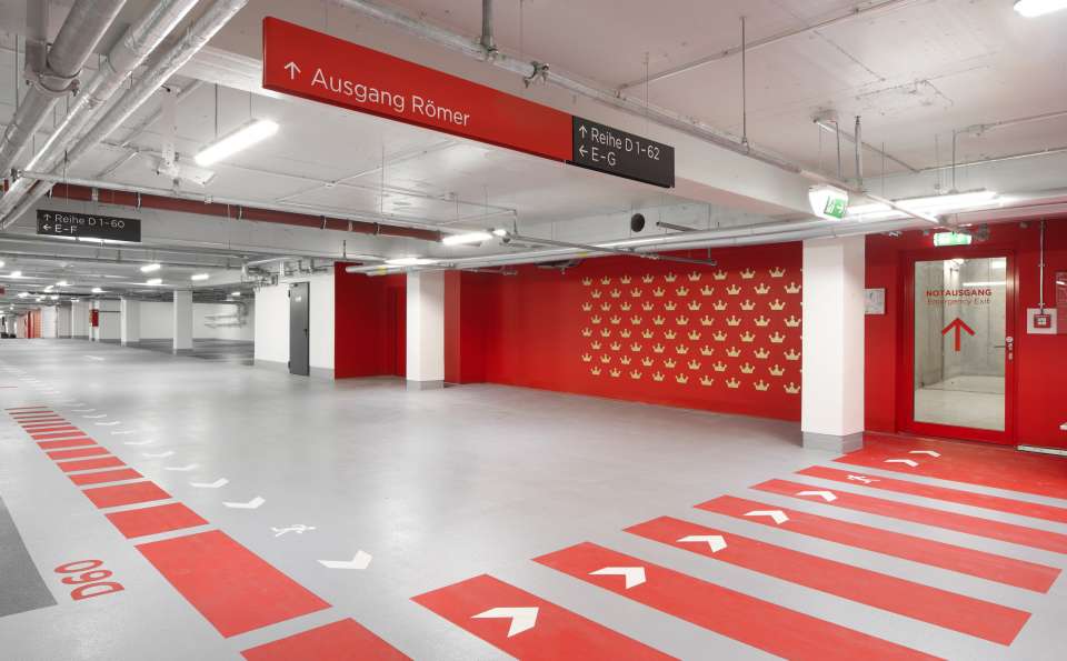 893_4_unit-design-drp-dom-roemer-gesellschaft-parkhaus-leit-und-infosystem-03.jpg