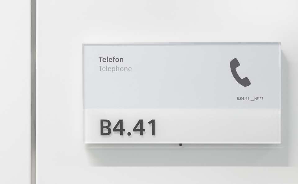 2136_4_unit-design-siemens-tuerschild-001.jpg