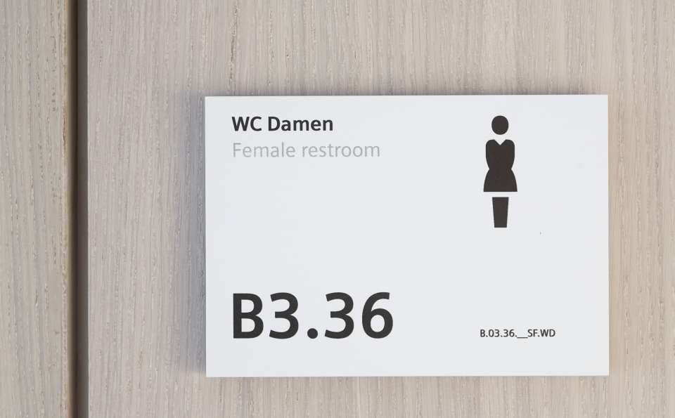 2141_4_unit-design-siemens-tuerschild-006.jpg
